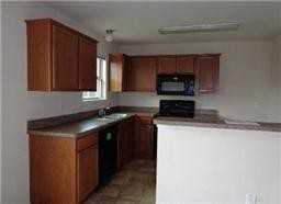 626 Fleming St - Photo 3 of 7