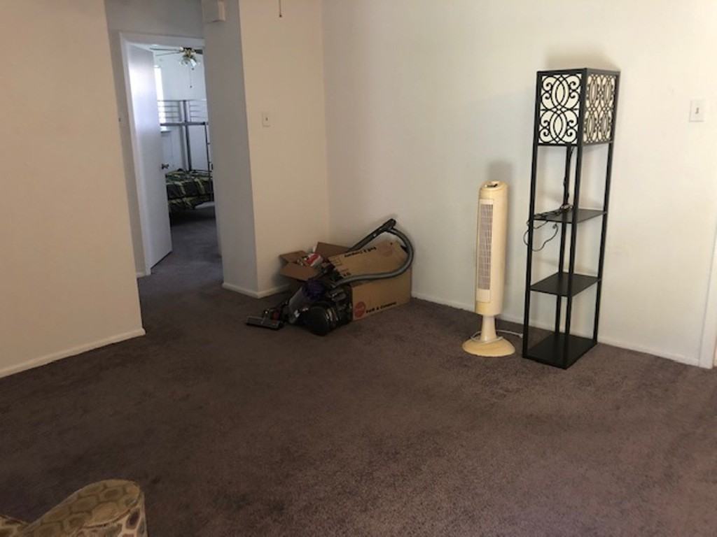129 Hawkins St - Photo 2 of 8