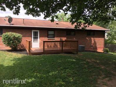 32 Balmy Dr - Photo 2 of 17