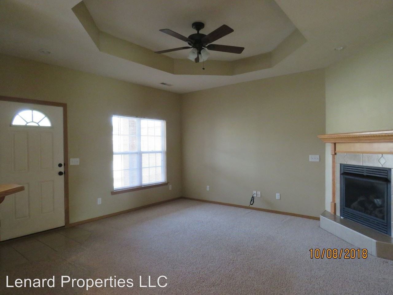 600 & 602 Daniels - Photo 3 of 20