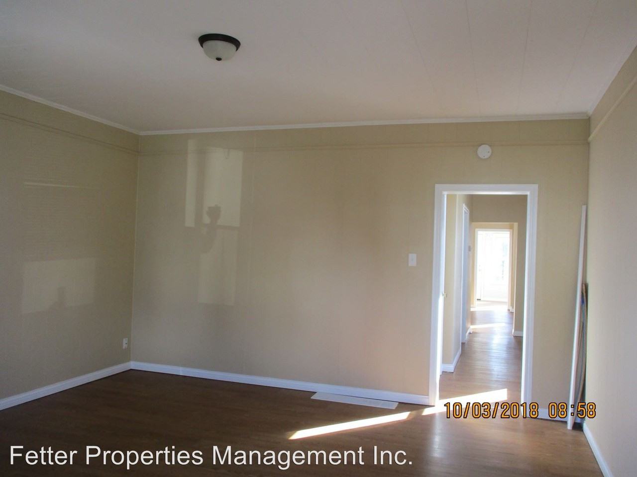 721 Hess Ave - Photo 3 of 10