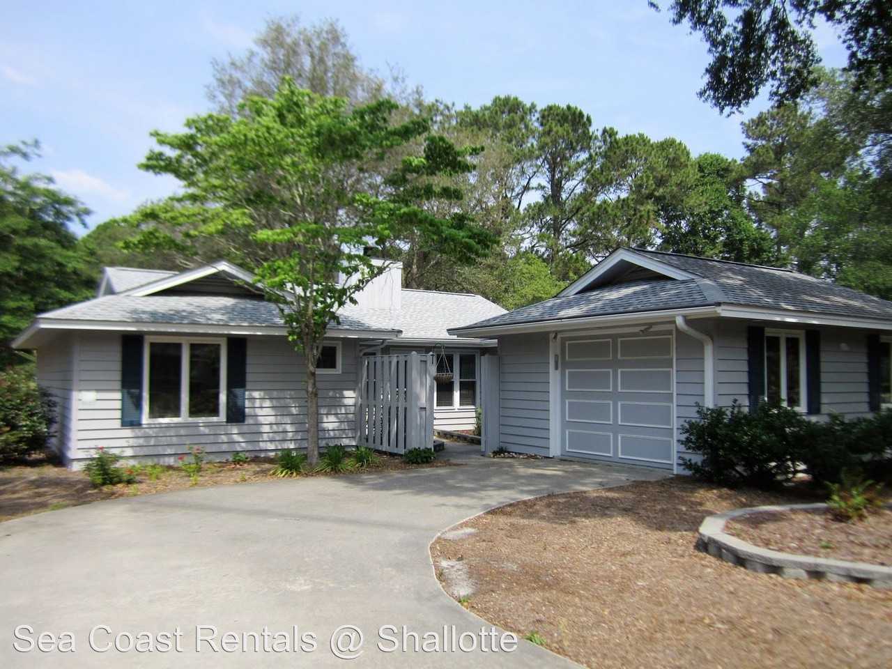 526 Fairway Dr W - Photo 2 of 16