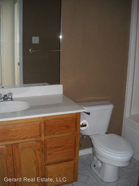 4442 Bob O Link Dr - Photo 3 of 32