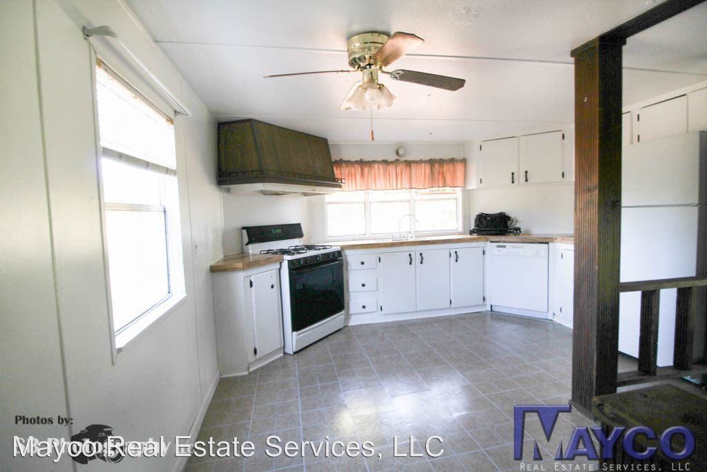 2647 Ball Rd - Photo 3 of 12