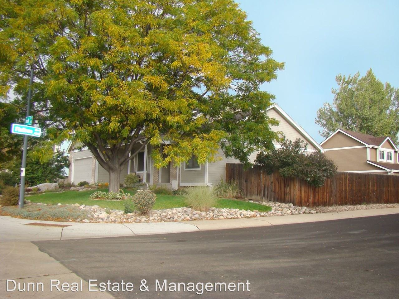 730 Bear Creek Dr - Photo 2 of 18