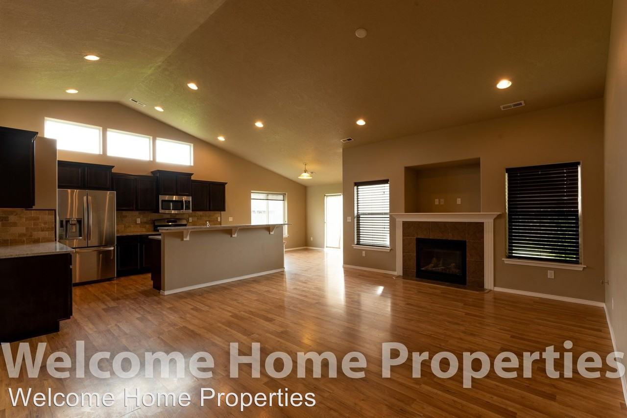 21 Corbin Ln - Photo 3 of 33