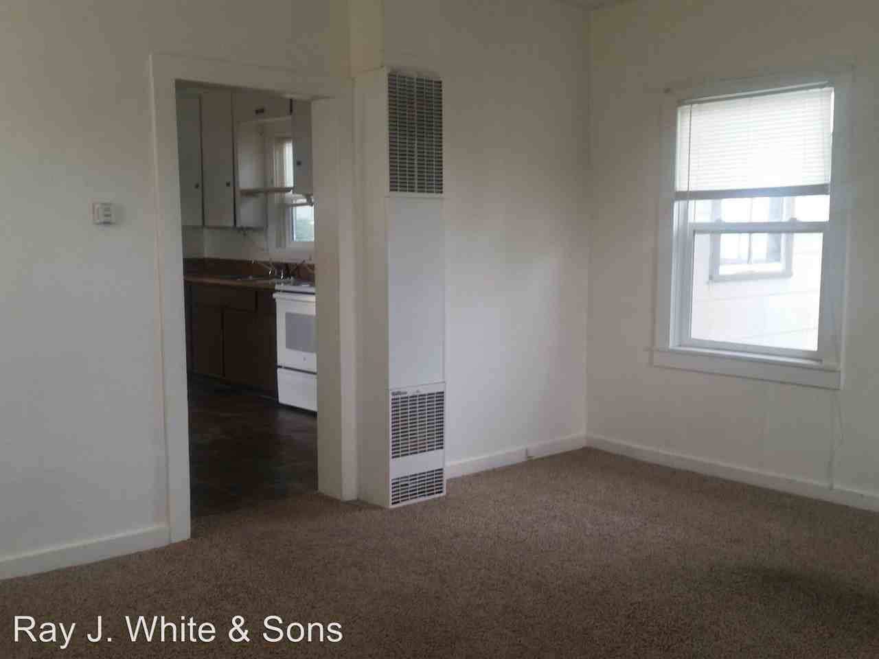 2022 Powers Ave - Photo 2 of 12