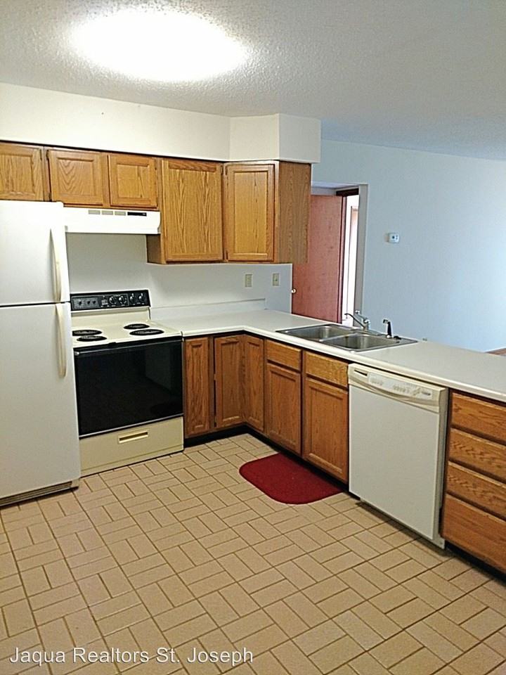 5820 Paw Paw Lake Rd. - Photo 2 of 8