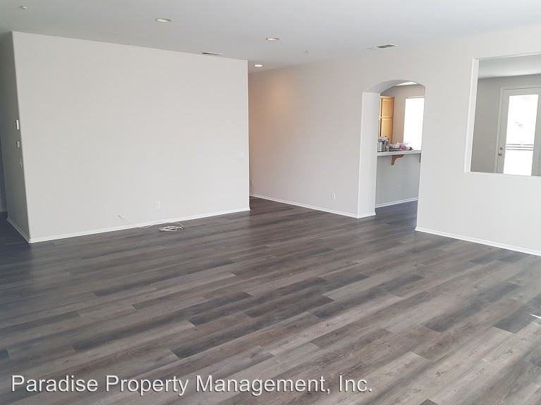 1020 Nina Dr - Photo 2 of 14