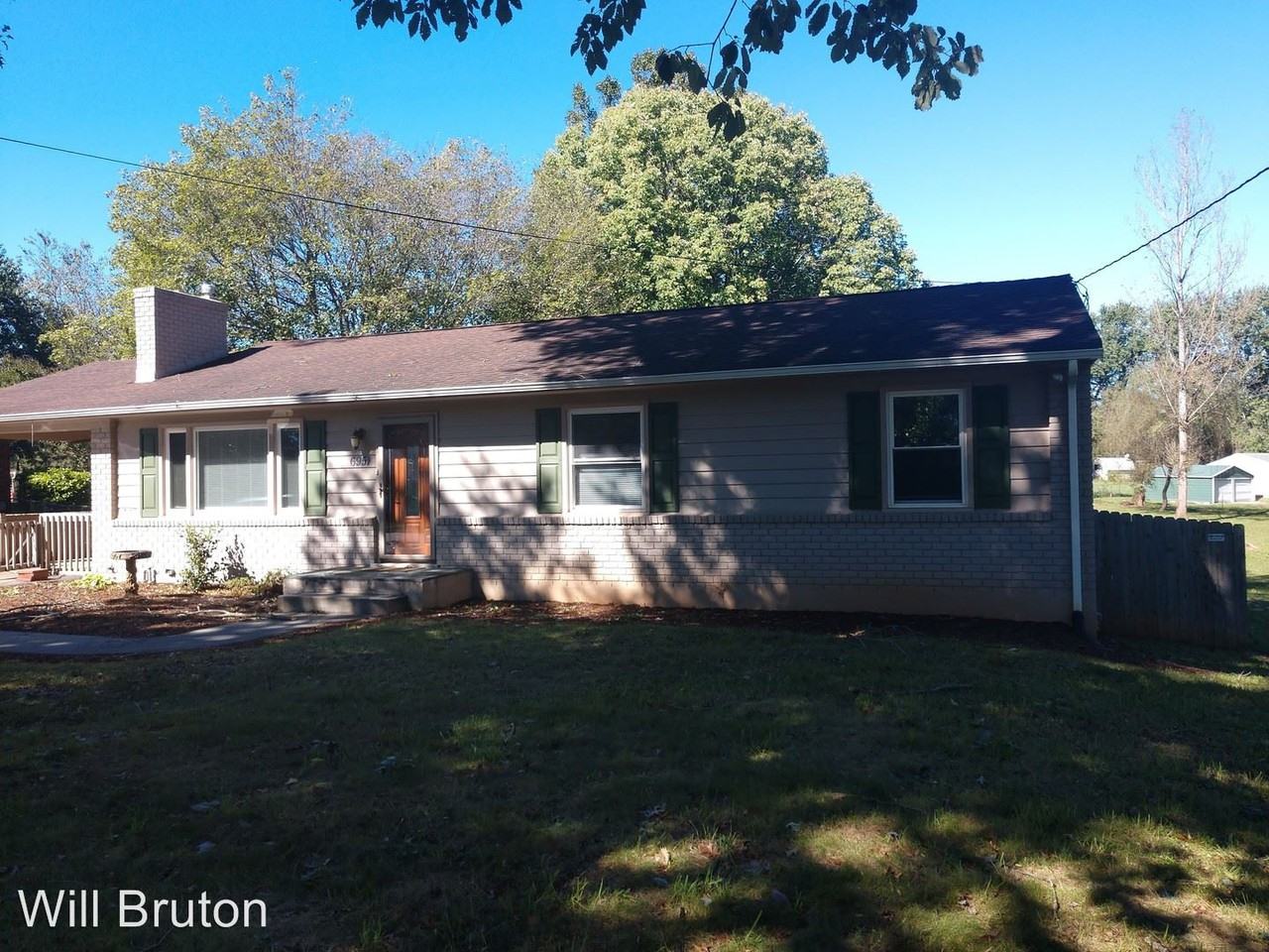 6951 La Marre Dr - Photo 3 of 30