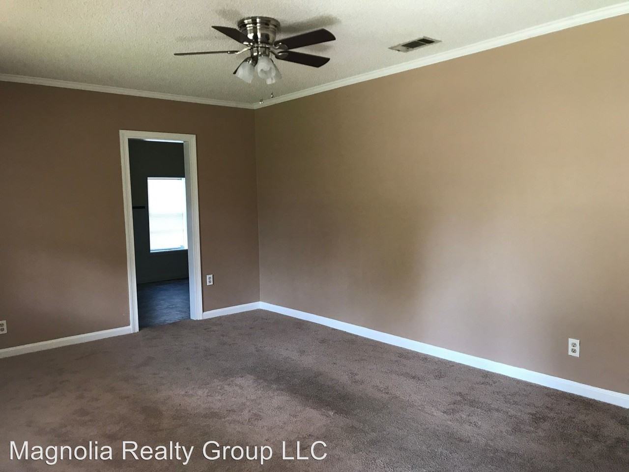 116 Nelda Dr - Photo 3 of 17
