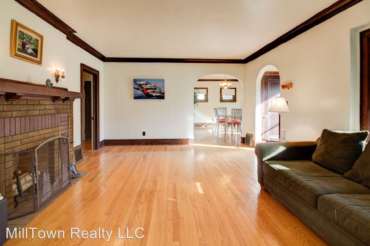 3144 12th St - Photo 3 of 24