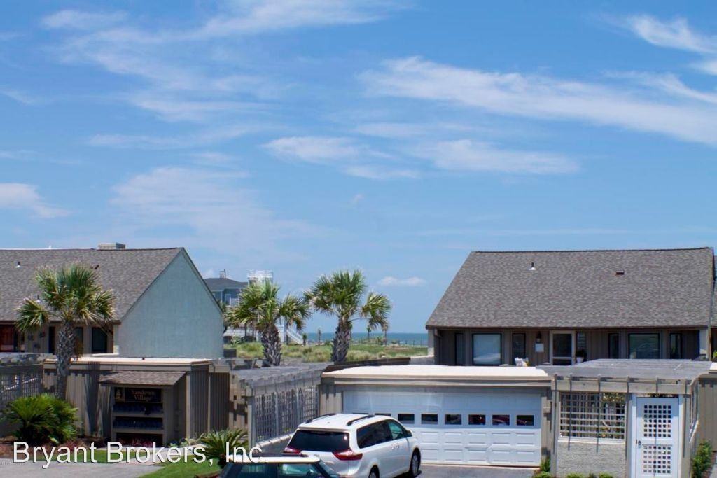 131 Ocean Point Dr - Photo 3 of 34