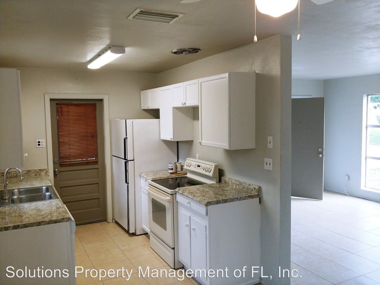 1042 Azalea Ln - Photo 2 of 22