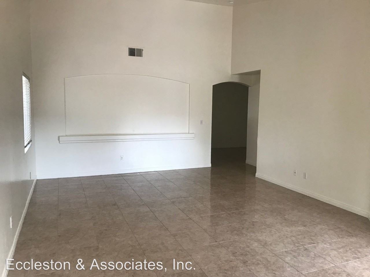 11900 Montague Ave - Photo 2 of 24