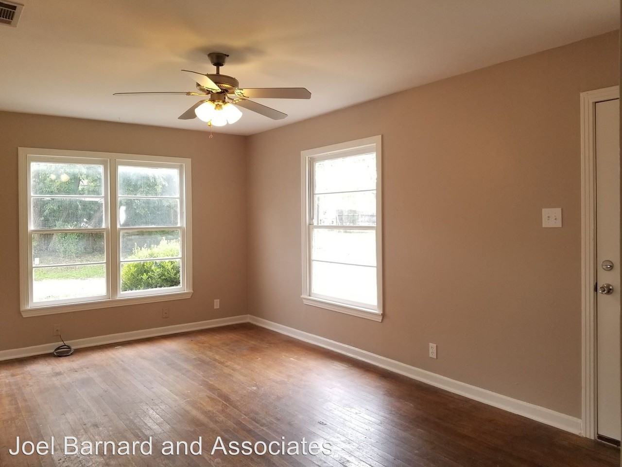 105 Meiners St - Photo 2 of 16
