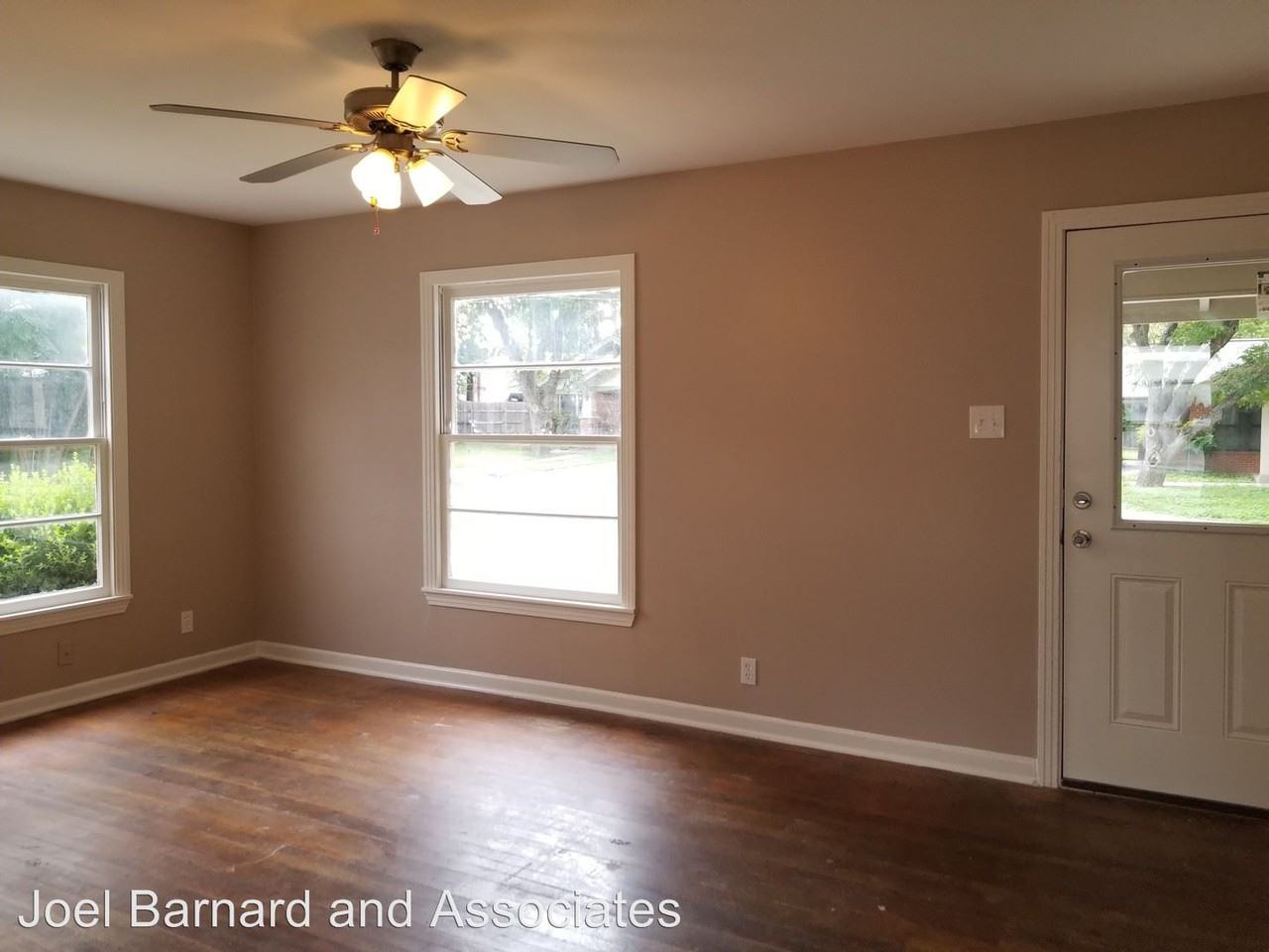105 Meiners St - Photo 3 of 16