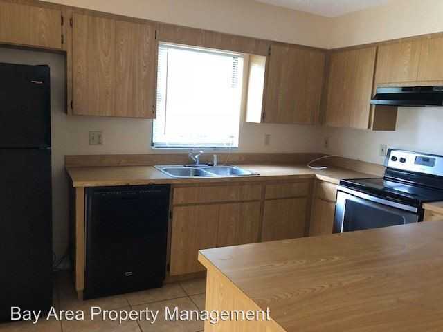 2112 W State St - Photo 3 of 7