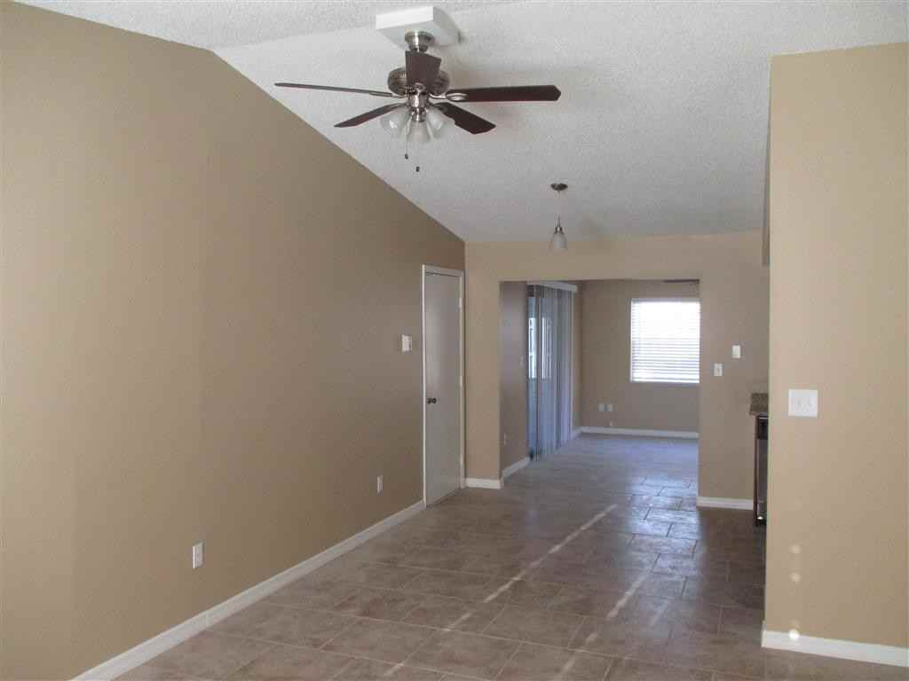 1540 E Powder Horn Rd - Photo 2 of 15