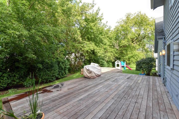 8688 North Point Dr - Photo 3 of 33