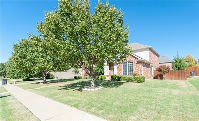 519 Oakhurst Dr - Photo 2 of 36