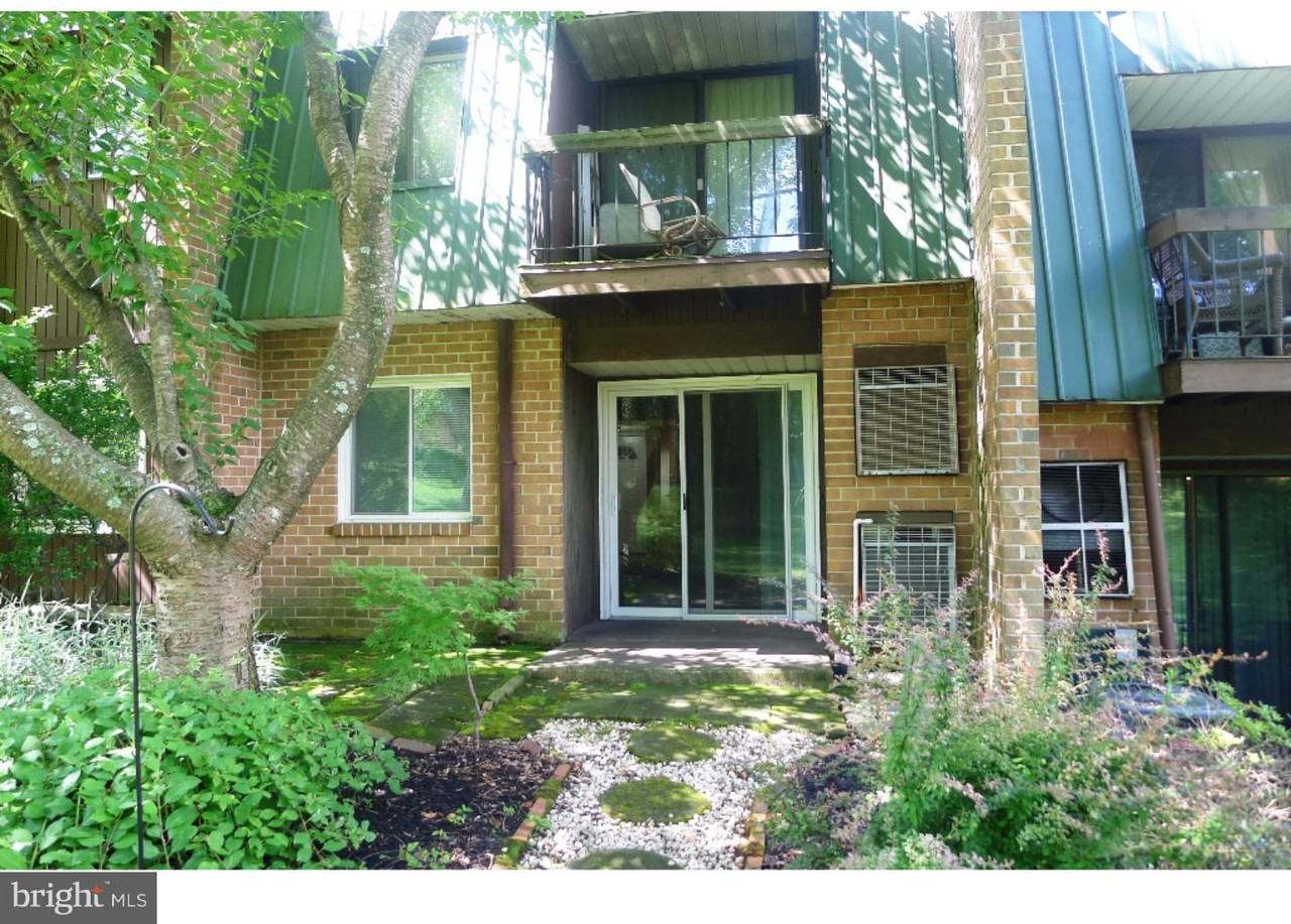 1511 Meadowview Ln - Photo 2 of 10