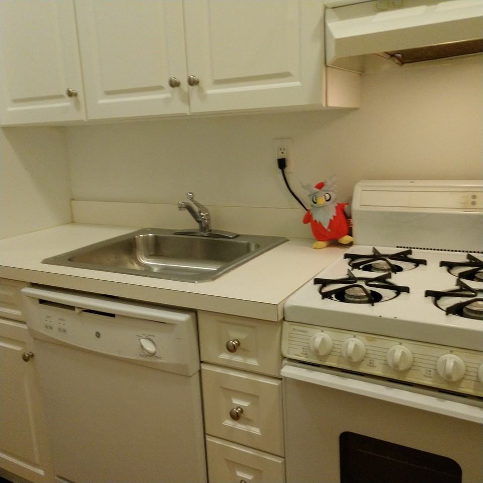 2nd Ave & E 84th St #1