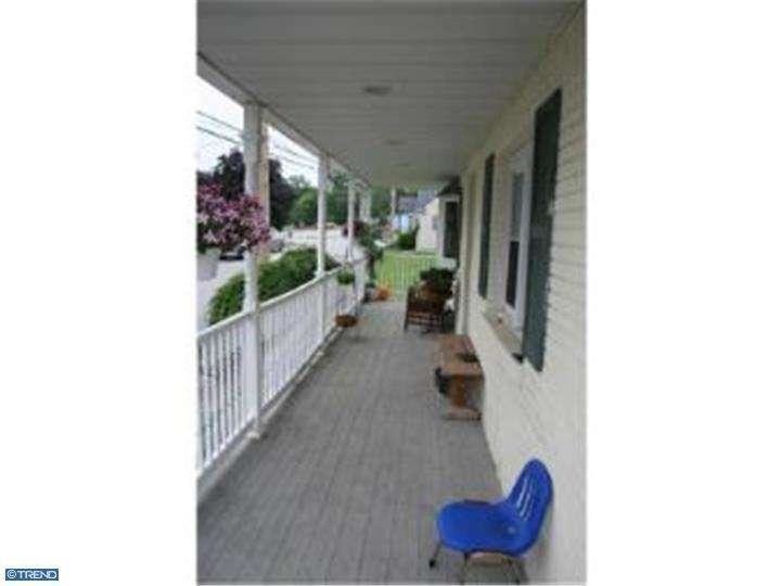 20 S Barry Ave - Photo 2 of 25