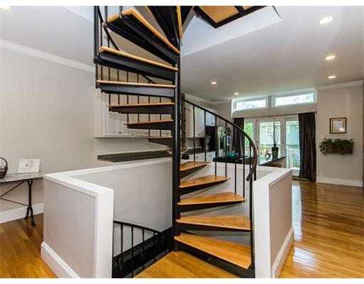 10 Medford St - Photo 3 of 6