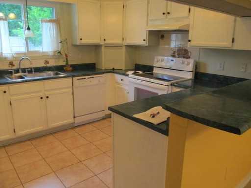 6030 Chester St - Photo 2 of 28