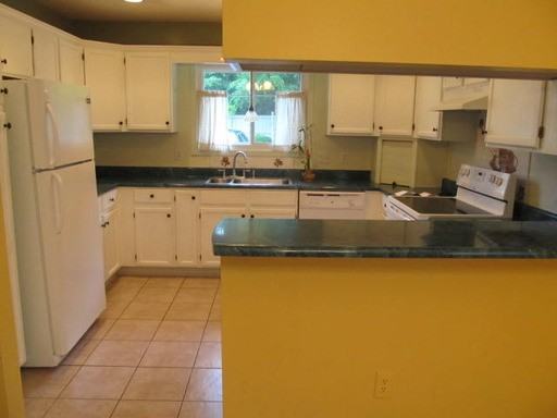 6030 Chester St - Photo 3 of 28