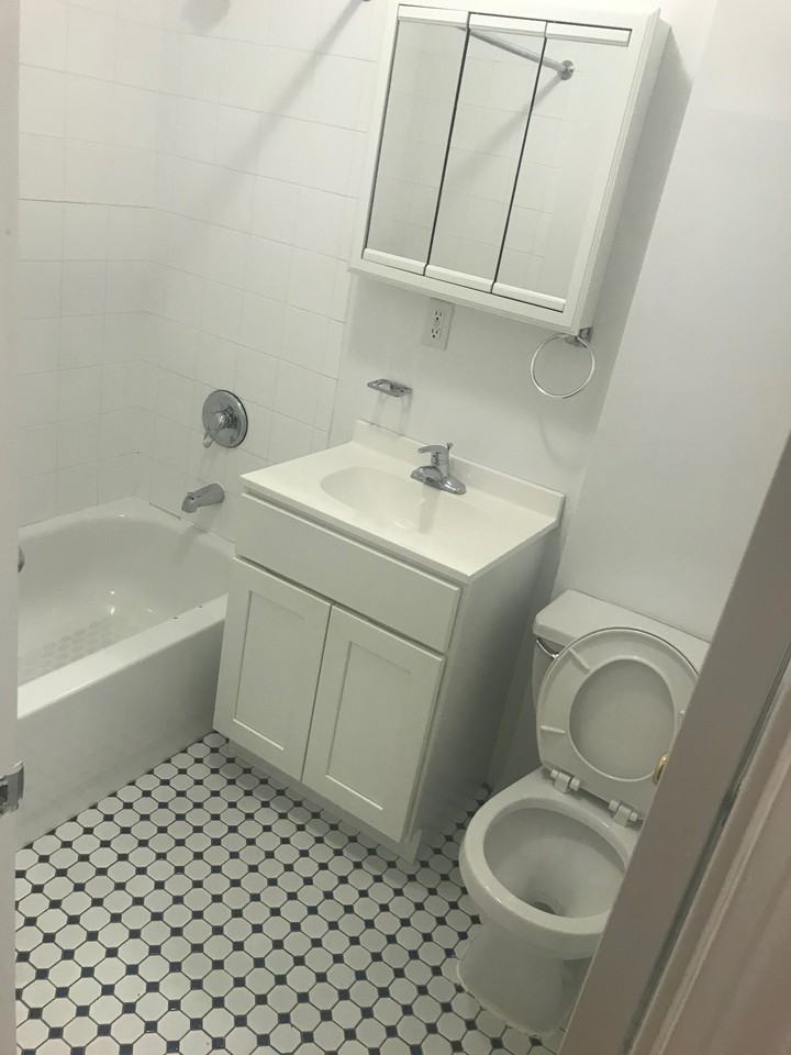 9th Ave & W 56th St #3e