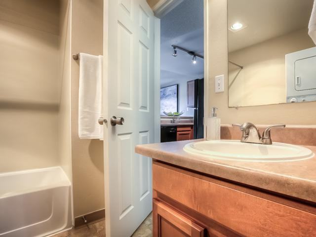 2020 Lake Heights Dr - Photo 7 of 30