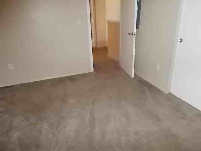 717 Ruth Ln - Photo 3 of 11