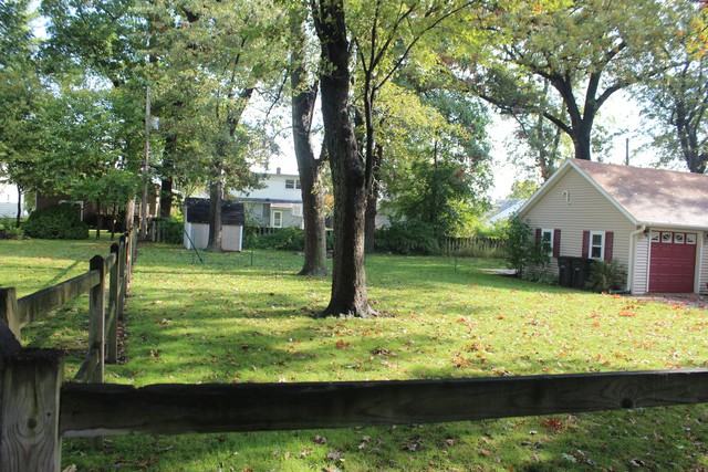 218 S 1st St - Photo 2 of 40