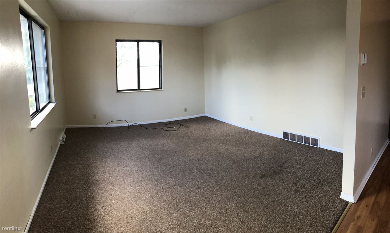 5229 Rich St - Photo 3 of 11