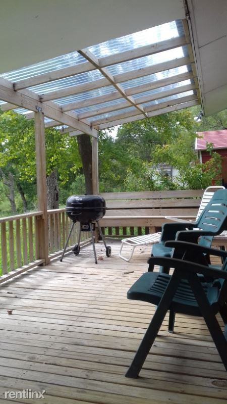 1700 Darst Creek Ln - Photo 2 of 11