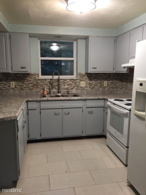 1303 Access Rd - Photo 2 of 20