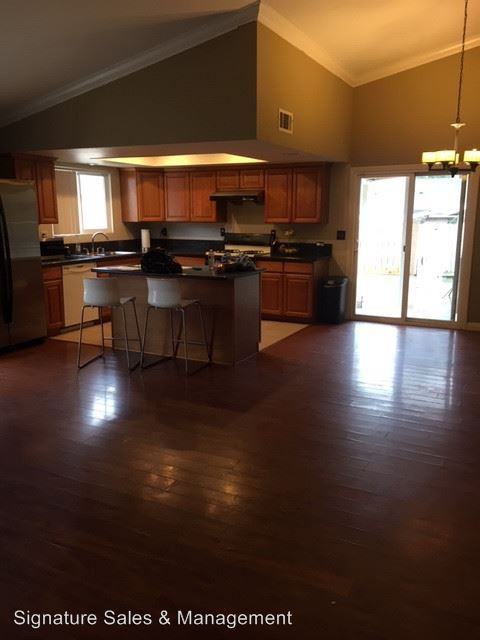 33259 Case St - Photo 2 of 12