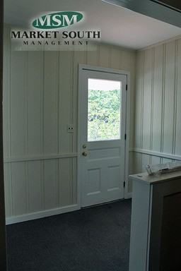 802 Abercorn St - Photo 2 of 11