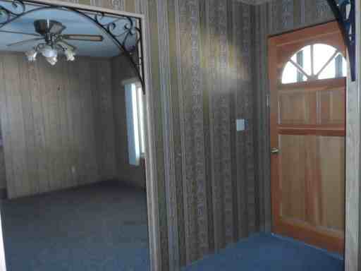 37234 Yermo Rd - Photo 2 of 11