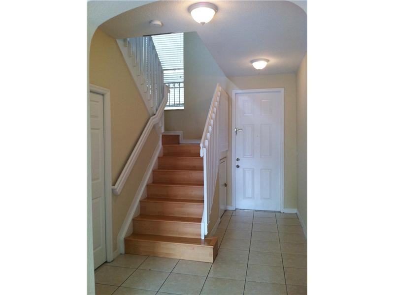 8438 Southwest 166th Place - Photo 2 of 9