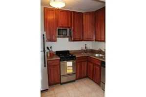 Barclay - Photo 2 of 12