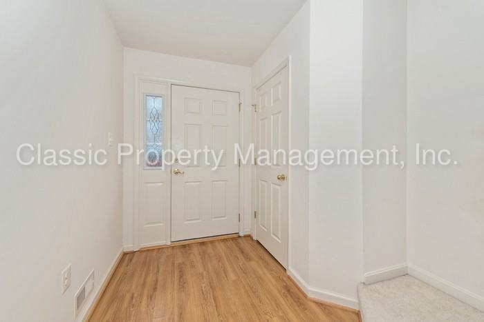 2608 Carrington Way - Photo 3 of 32