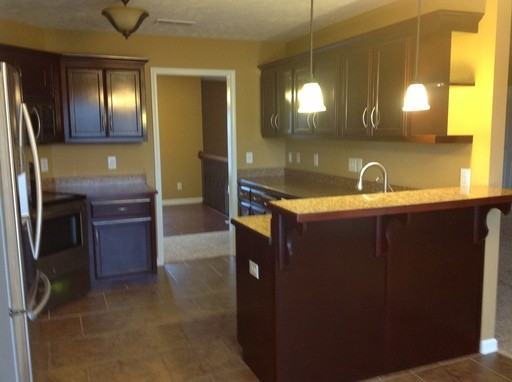 1043 Taits Station Dr - Photo 3 of 7