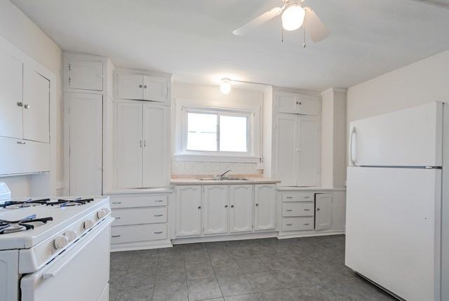 2546 Burr Oak Ave #1 - Photo 2 of 17