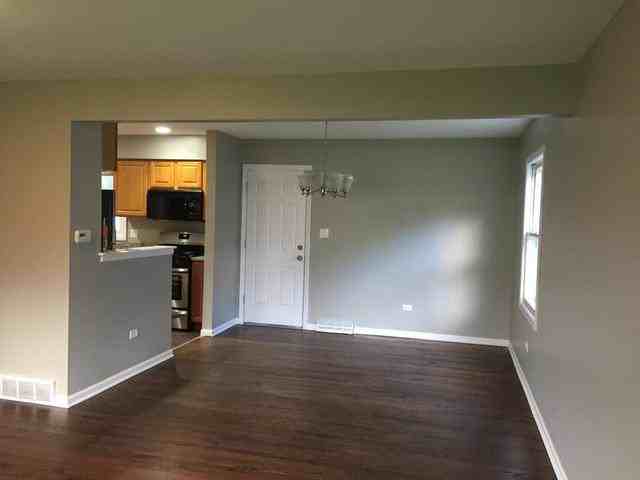 1N648 Center Ave - Photo 2 of 25