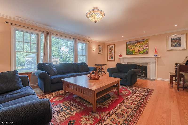 11 Seminole Way - Photo 3 of 23