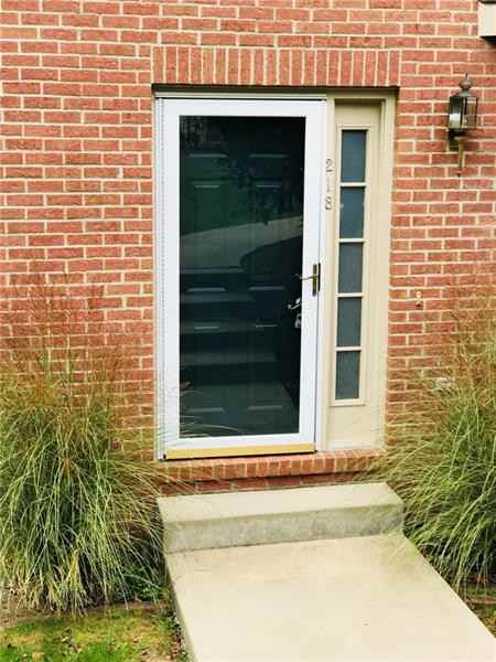 218 Hillvue Dr - Photo 2 of 25