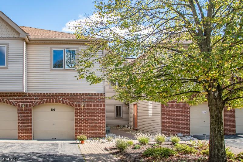 110 Sunrise Dr - Photo 2 of 22